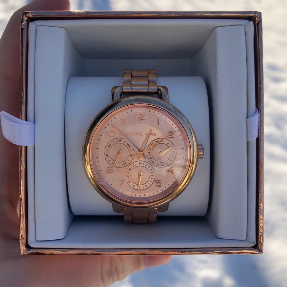 Michael Kors rose gold women’s watch